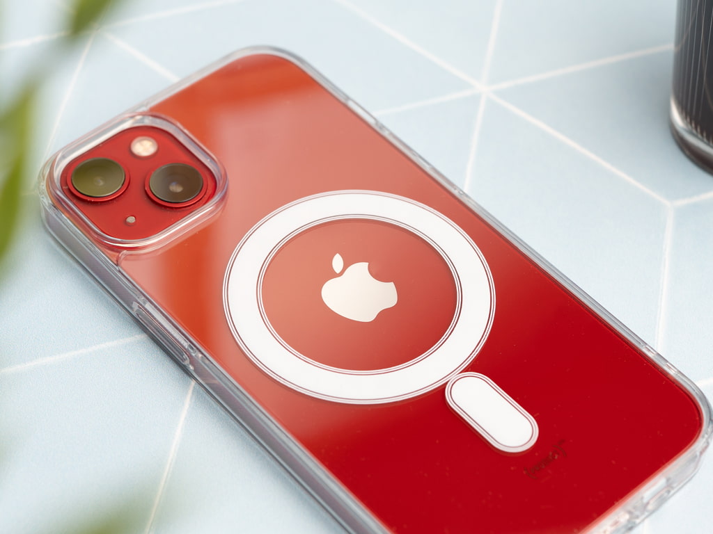 Průhledný kryt na iPhone 13 s MagSafe - 3